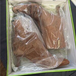 Sam Edelman Tan Pointed Toe Ankle Booties